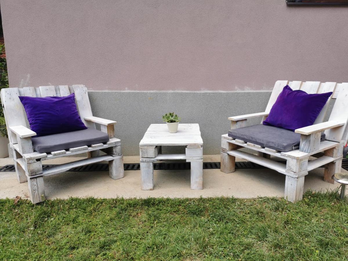 Apartmani La Grande Motte Vrdnik Exterior photo